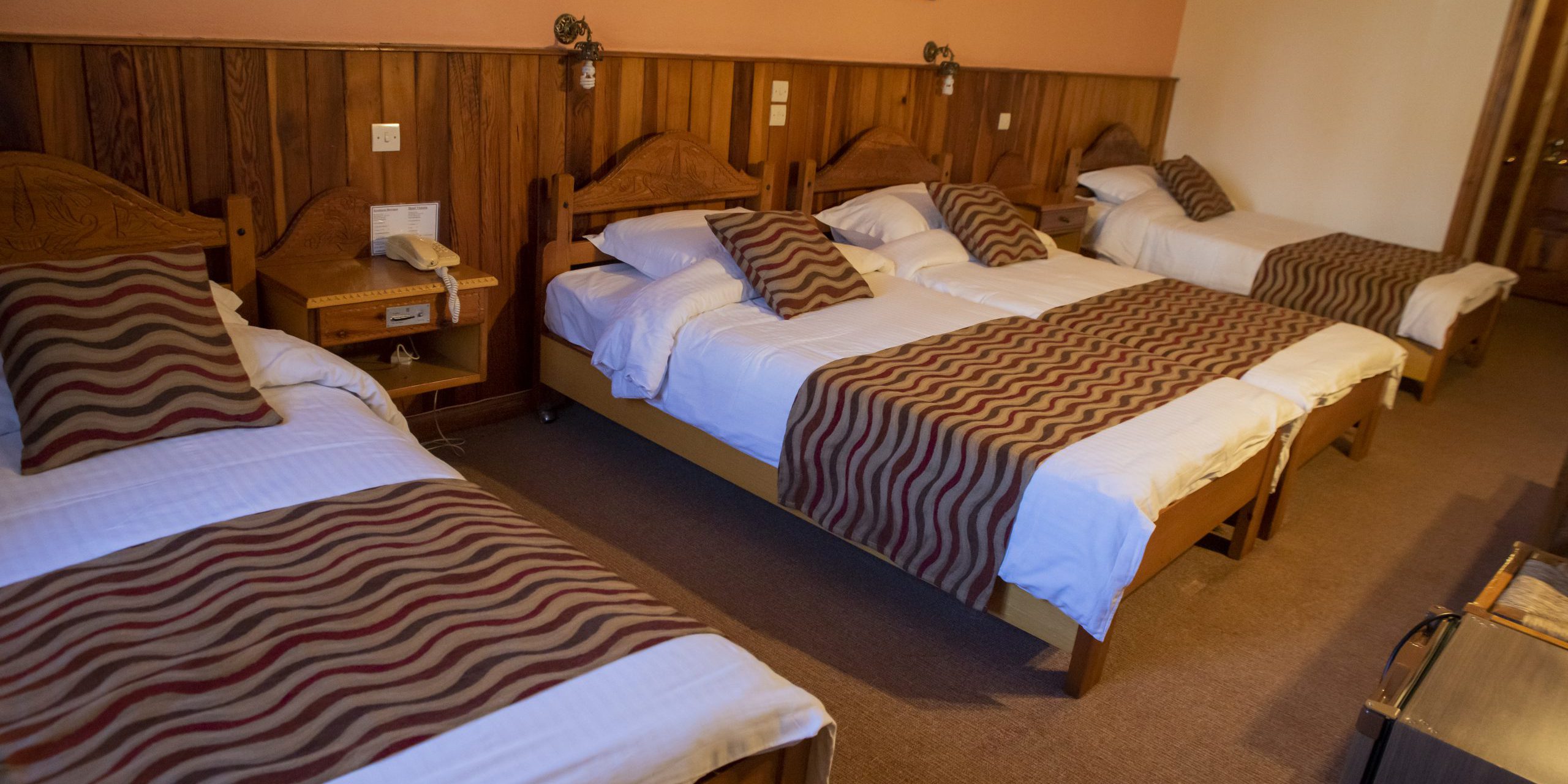 Victoria Hotel Μέτσοβο Πισίνα Βουνό Θέα Τζάκι