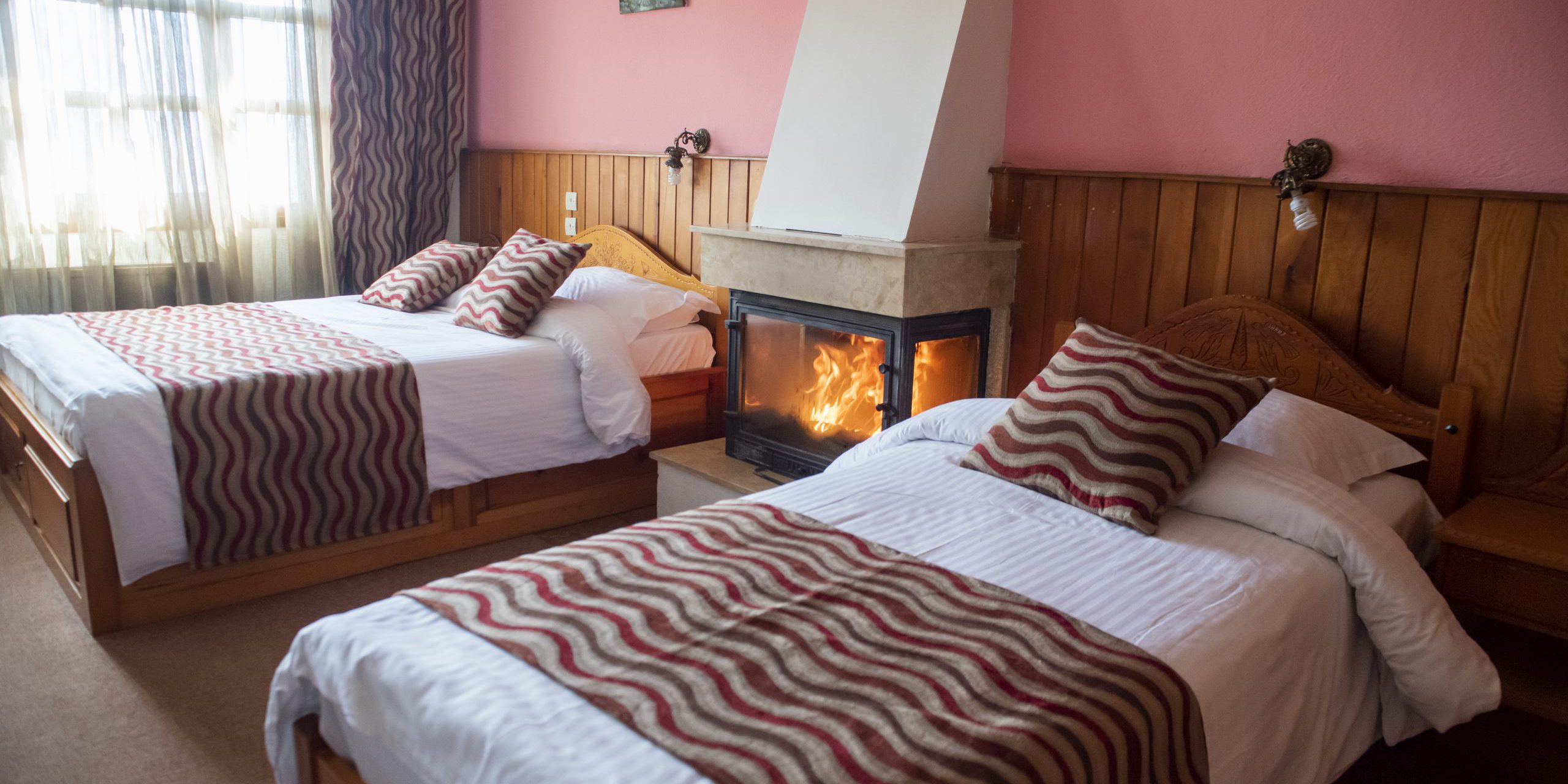 Victoria Hotel Μέτσοβο Πισίνα Βουνό Θέα Τζάκι